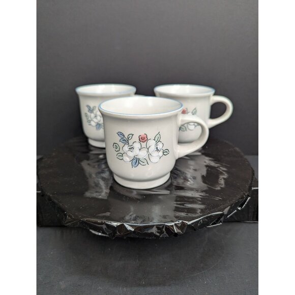 Chantilly Fleur de Lune Floral Coffee Mug Stoneware Stackable 8 Oz Lot of 3 - Picture 1 of 9
